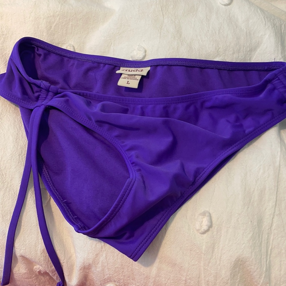 Bathing suit bottoms